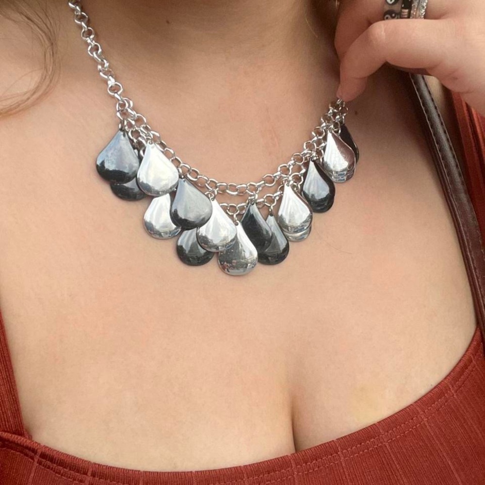 Rain drop necklace